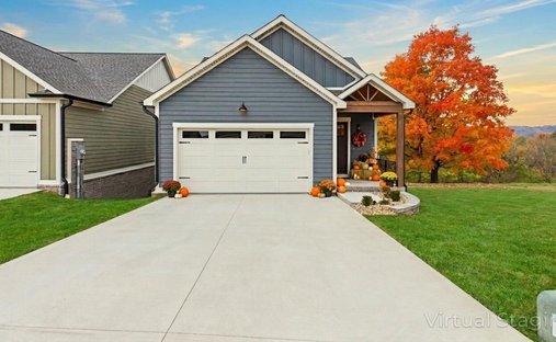 House in Kuttawa, Kentucky, United States 1
