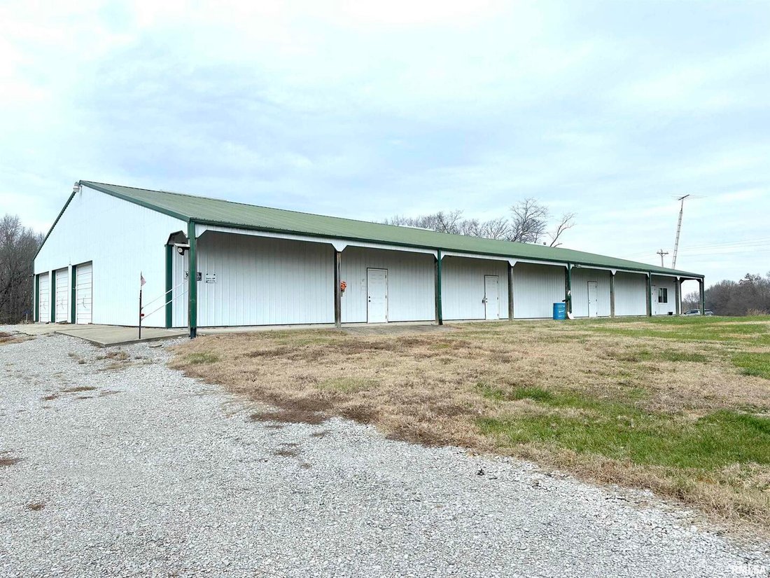 House in Buncombe, Illinois, United States 1 - 17206243