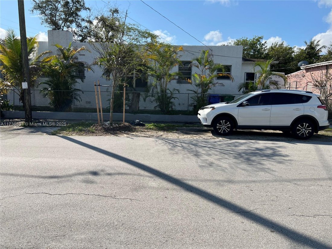 House in Miami, Florida, United States 3 - 17206150
