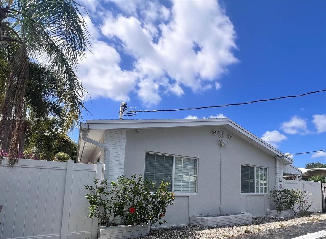 Fort Lauderdale, Florida, United States 3 - 17205268