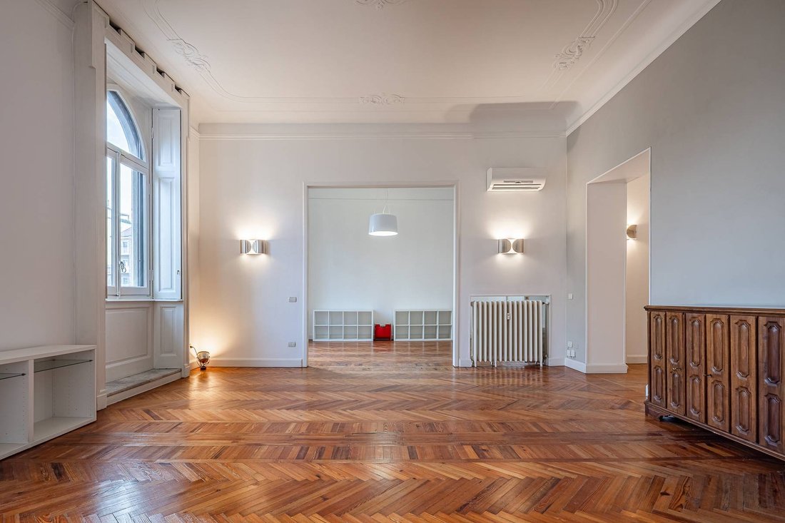 Apartment in Garibaldi - Porta Venezia, Milan, Lombardy 1 - 17214073