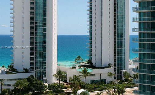 Eigentumswohnung in Sunny Isles Beach, Florida, Vereinigte Staaten 1