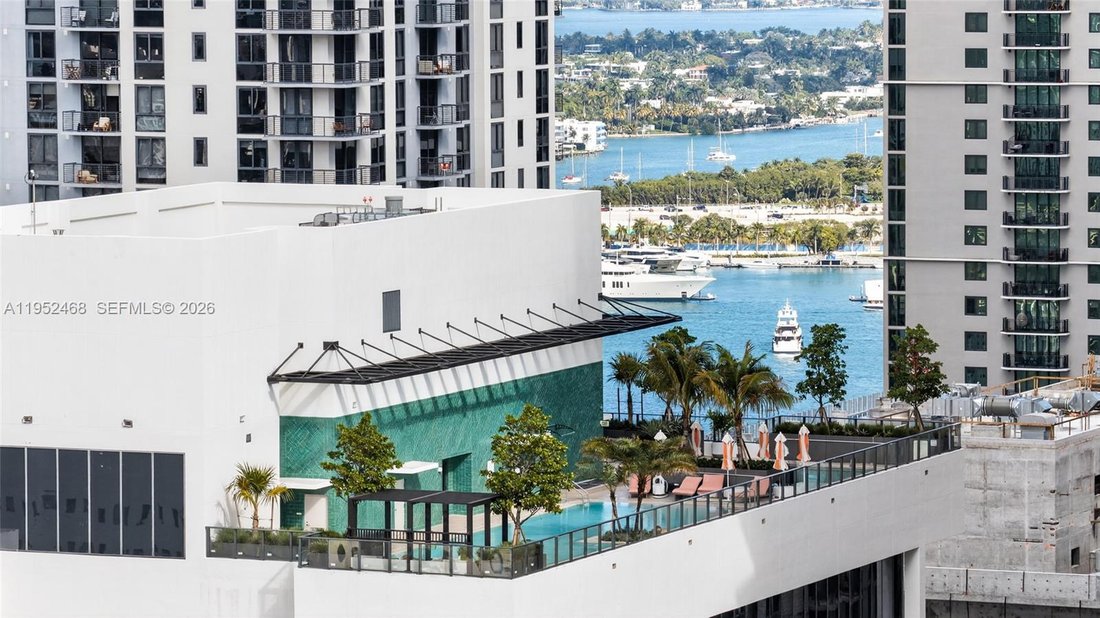 Condo in Miami, Florida, United States 1 - 17202383