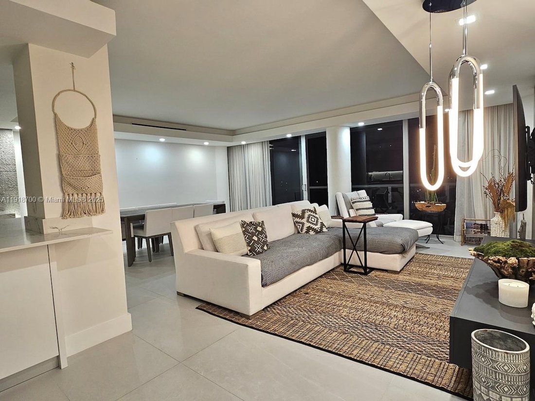 Condo in Miami Beach, Florida, United States 2 - 17206228