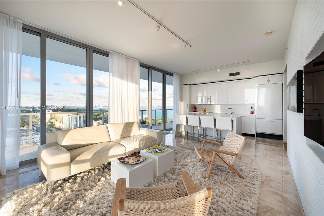 Condo in Miami, Florida, United States 1 - 17204845