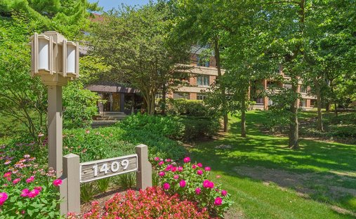 Condo in Hinsdale, Illinois, United States 1
