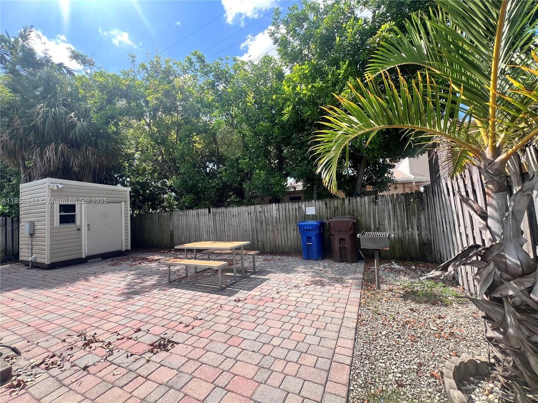 Fort Lauderdale, Florida, United States 2 - 17205268