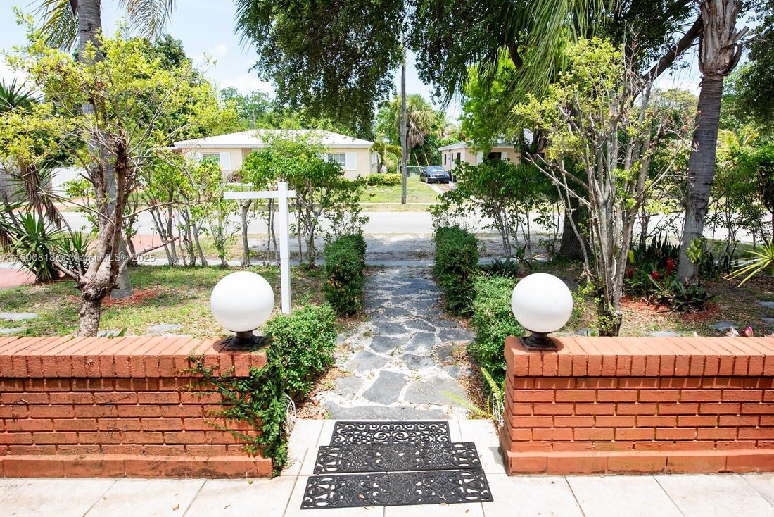 House in Miami, Florida, United States 3 - 17202166