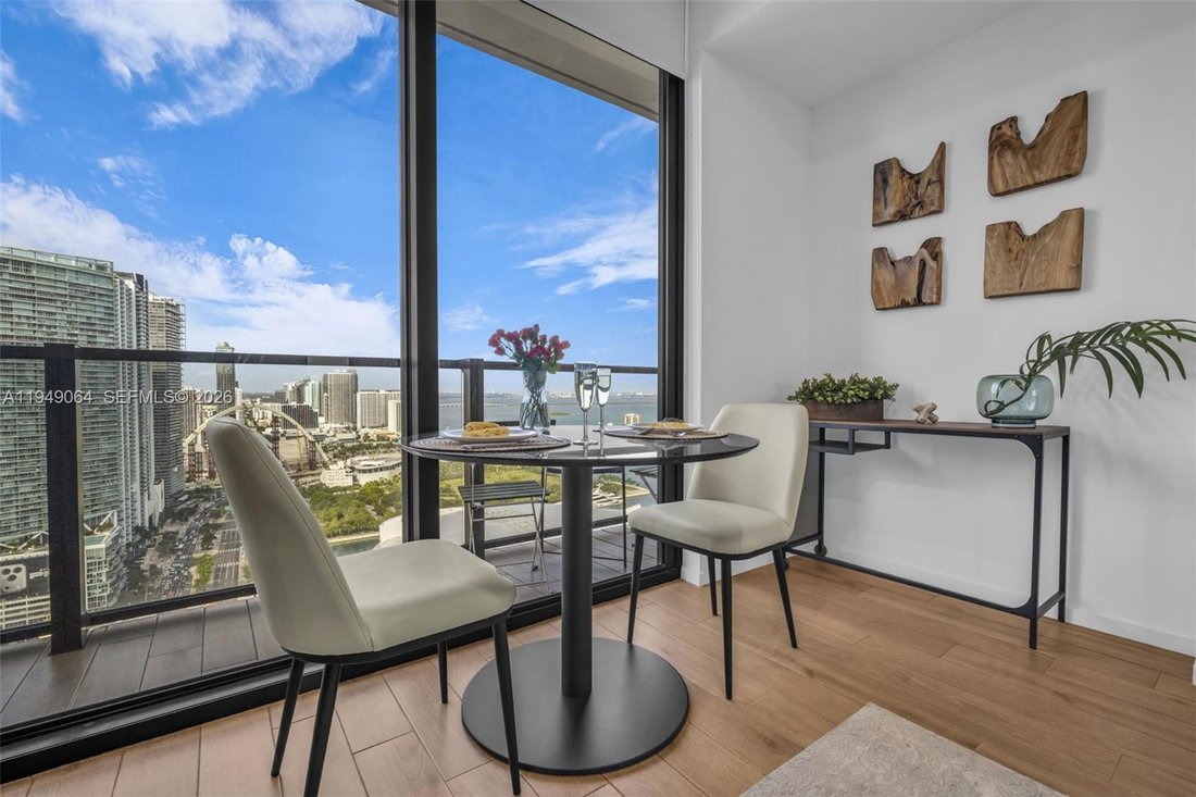 Condo in Miami, Florida, United States 3 - 17203305