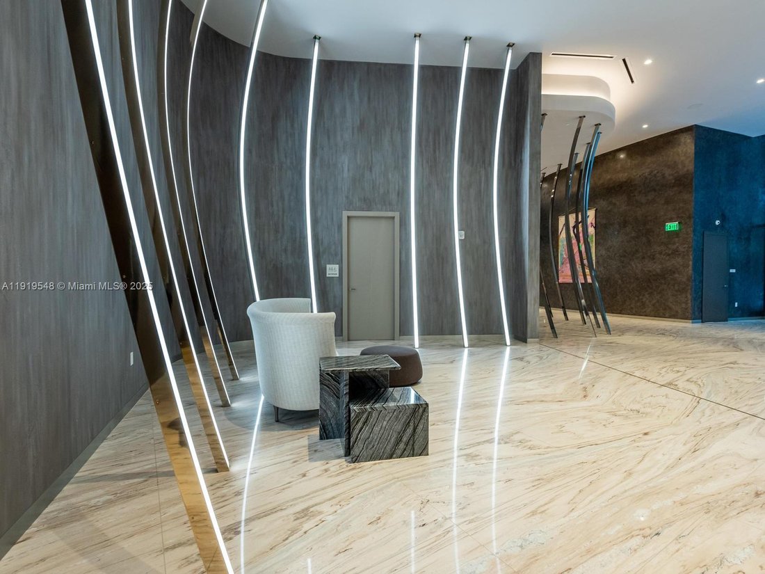Condo in Miami, Florida, United States 5 - 17204265