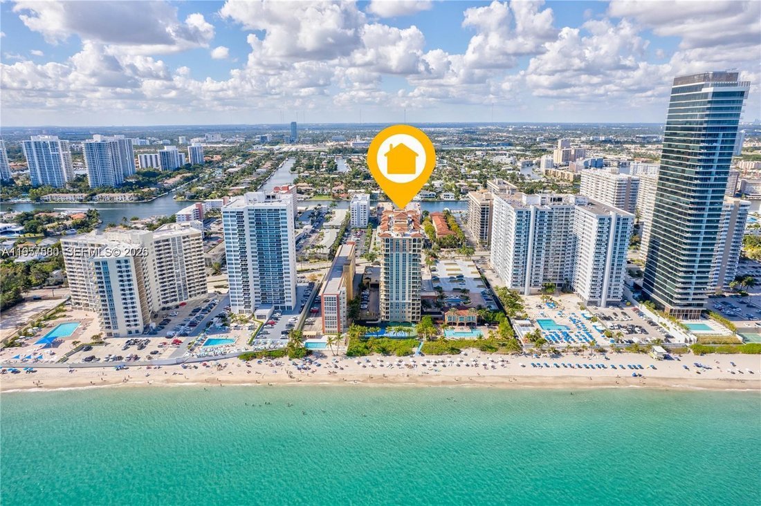 Condo in Hallandale Beach, Florida, United States 2 - 17202035