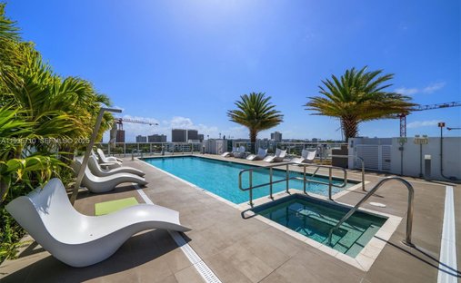Condo in Bal Harbour, Florida, United States 1
