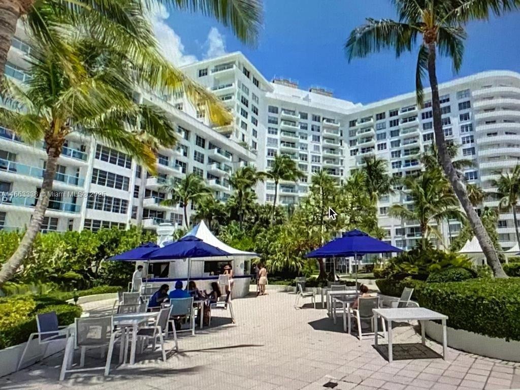 Condo in Miami Beach, Florida, United States 2 - 17202305