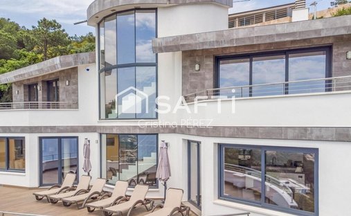 House in Lloret de Mar, Catalonia, Spain 1