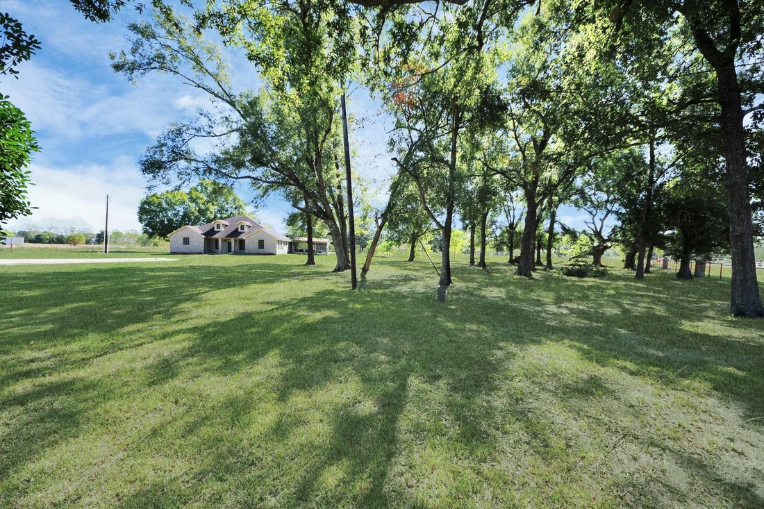 House in Anahuac, Texas, United States 3 - 17209920