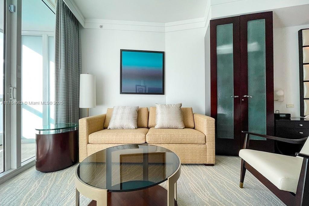 Condo in Miami Beach, Florida, United States 5 - 17202384
