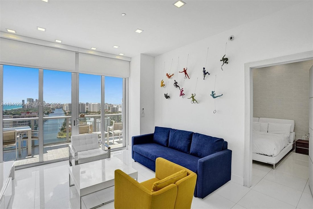 Condo in Hallandale Beach, Florida, United States 2 - 17205115