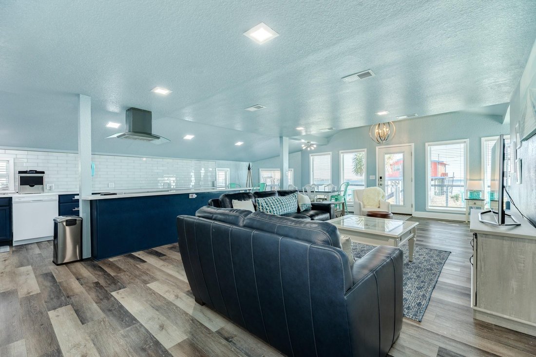 House in Freeport, Texas, United States 4 - 17209702