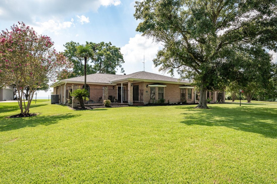 House in Baytown, Texas, United States 3 - 17208640
