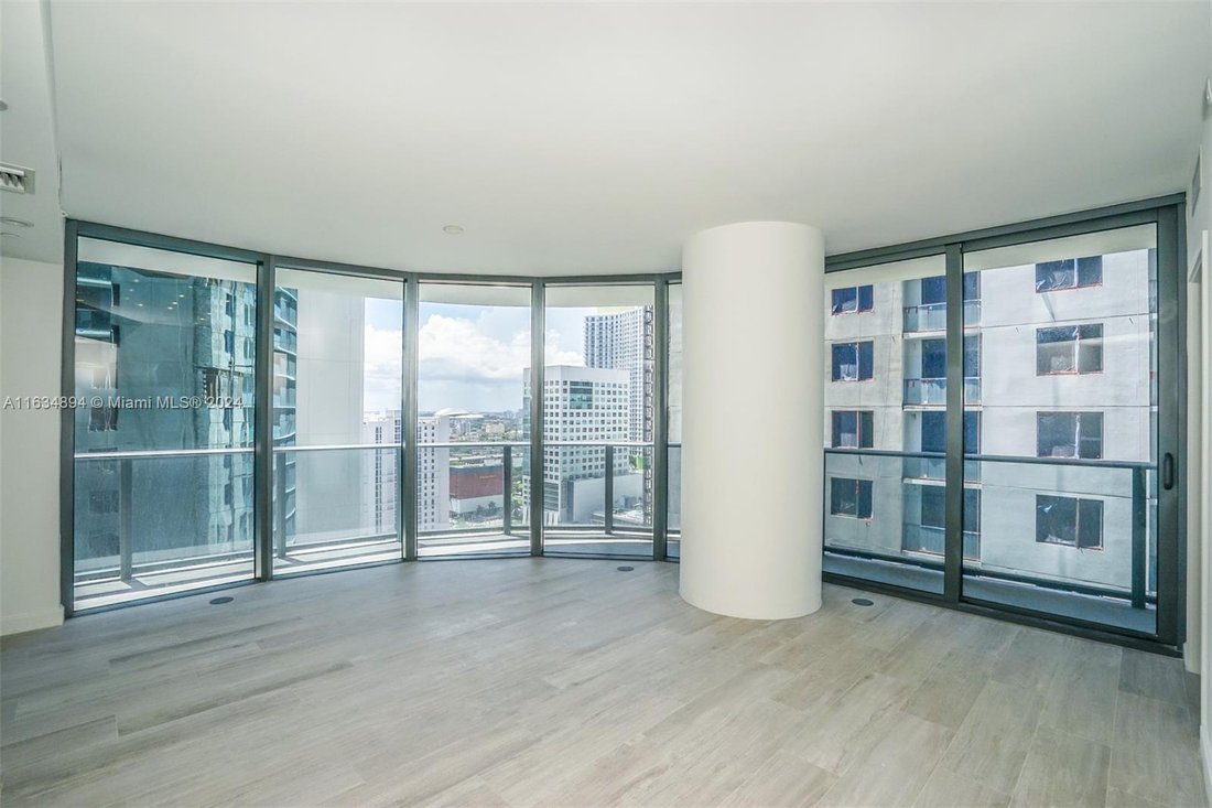Condo in Miami, Florida, United States 5 - 17205239
