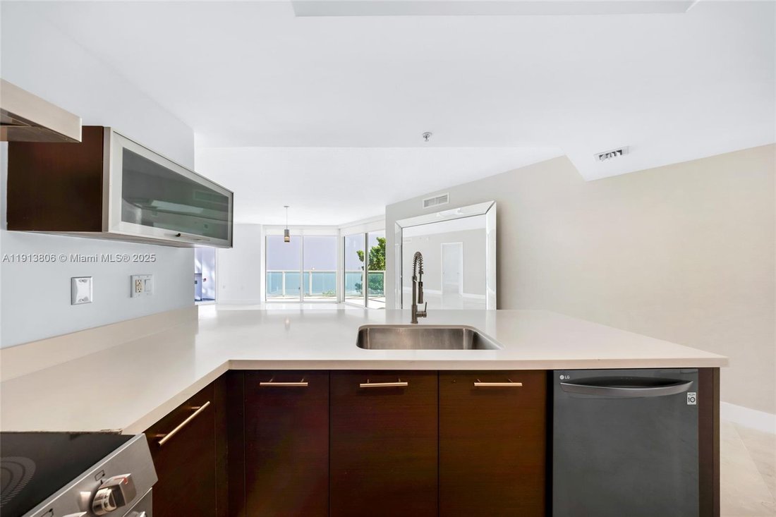 Condo in Sunny Isles Beach, Florida, United States 4 - 17205241