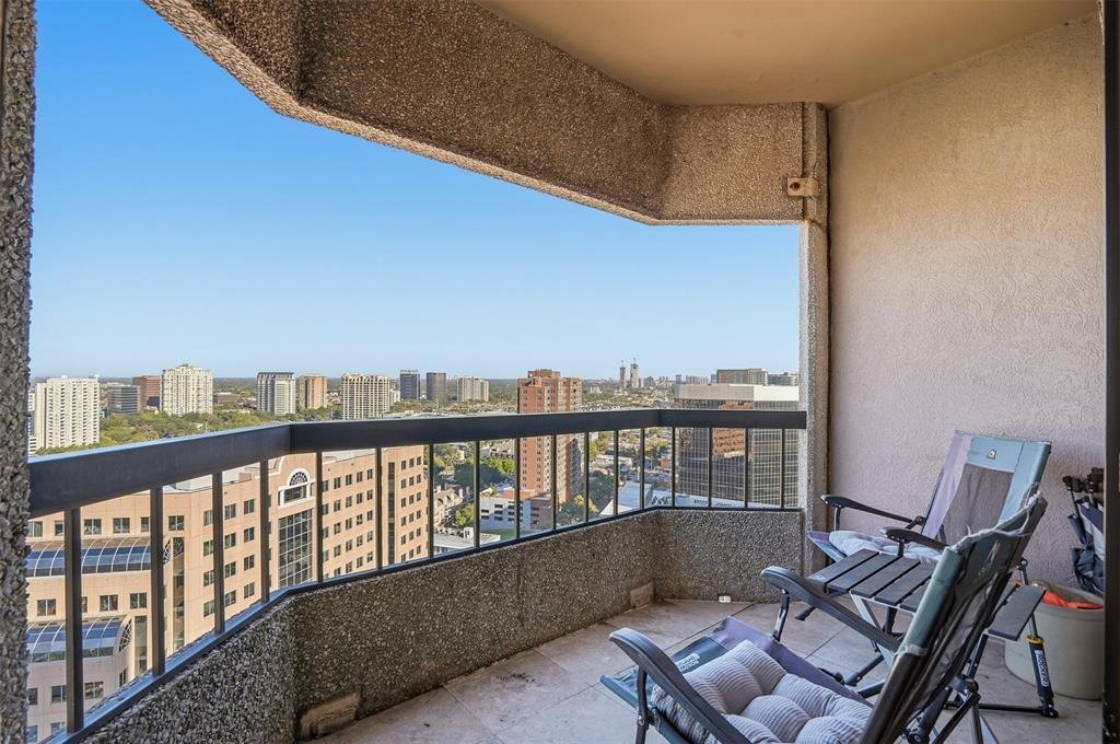 Condo in Dallas, Texas, United States 4 - 17212148