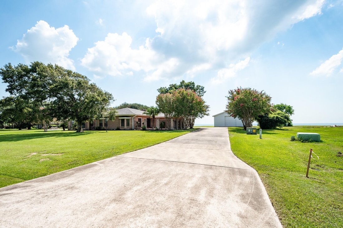 House in Baytown, Texas, United States 5 - 17208640