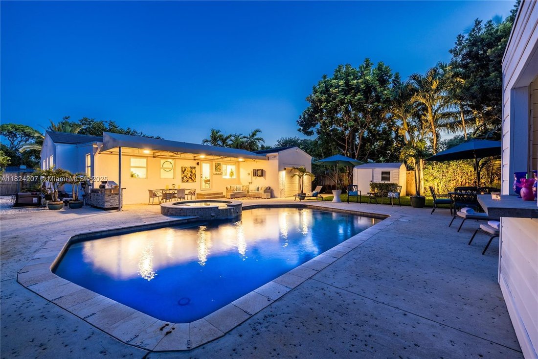 House in Miami, Florida, United States 2 - 17205725