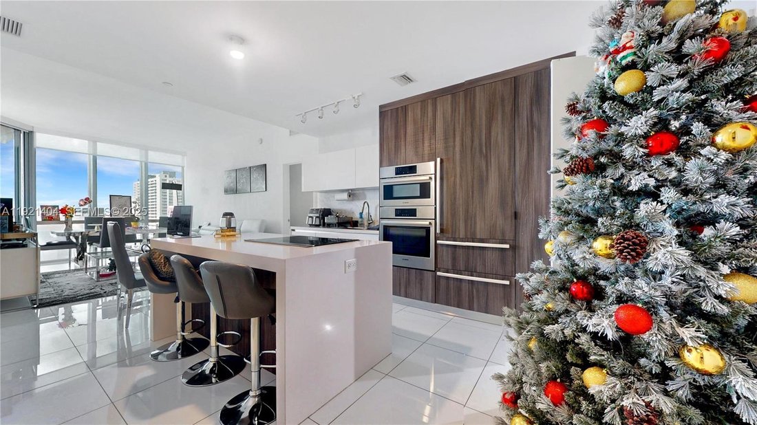 Condo in Miami, Florida, United States 4 - 17202645