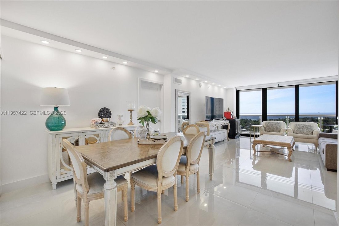 Condo in Aventura, Florida, United States 4 - 17202636