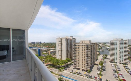 Condo in Hallandale Beach, Florida, United States 1