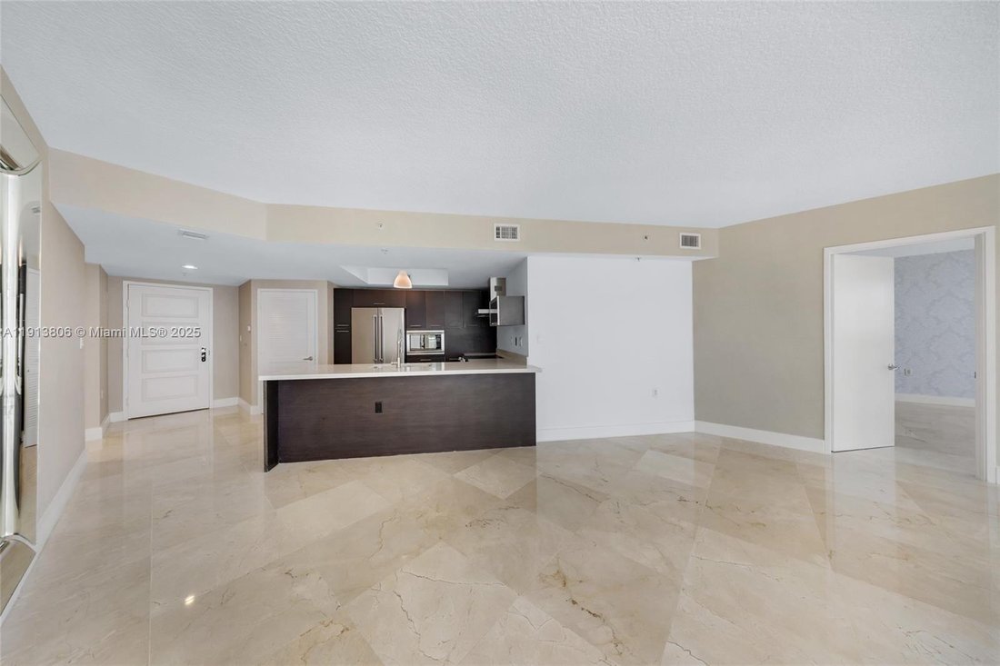 Condo in Sunny Isles Beach, Florida, United States 5 - 17205241