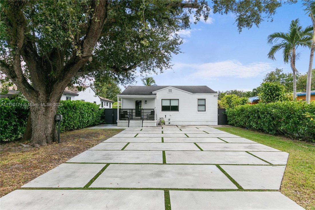 House in Miami Springs, Florida, United States 1 - 17203112