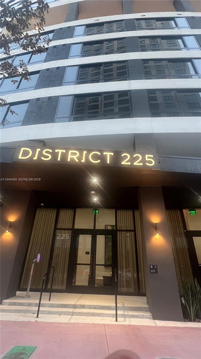 Condo in Miami, Florida, United States 2 - 17202737