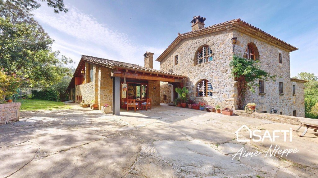 Country House in Riudellots de la Creu, Palol de Revardit, Spain 1 - 17218824