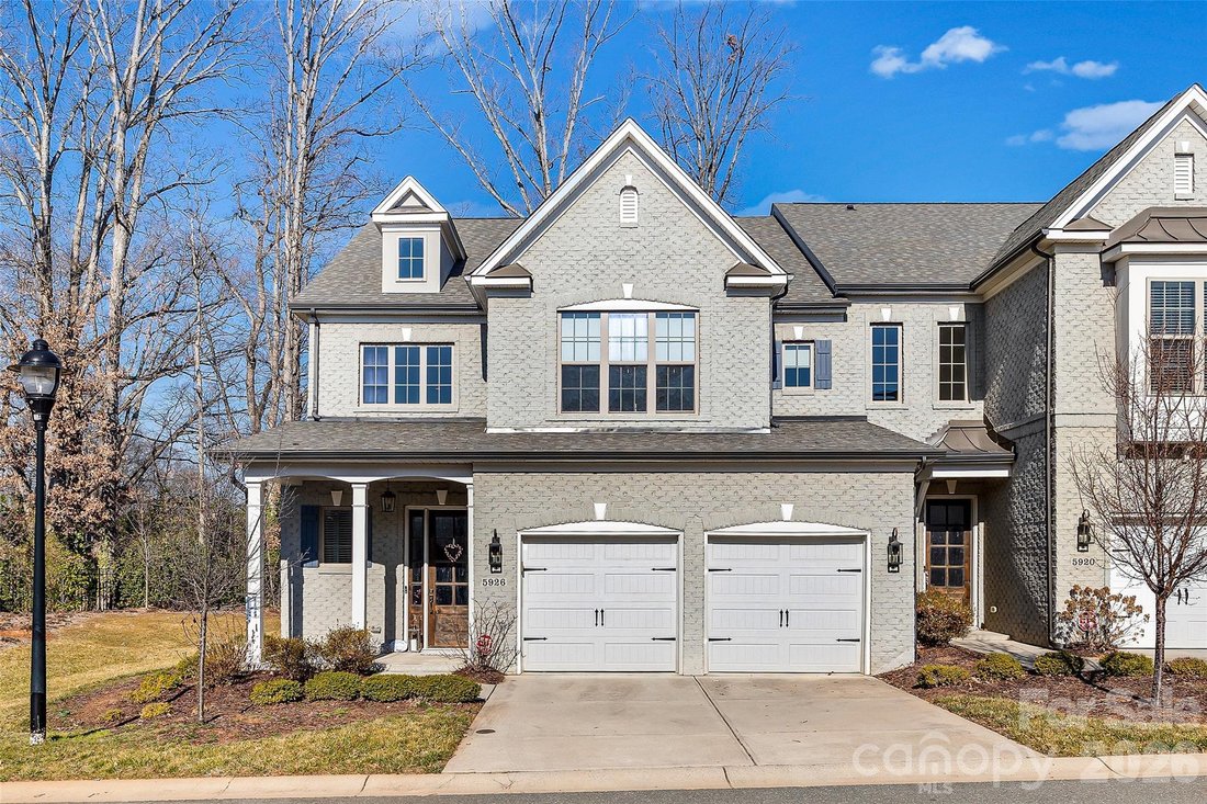 Townhouse in Charlotte, North Carolina, United States 1 - 17210858