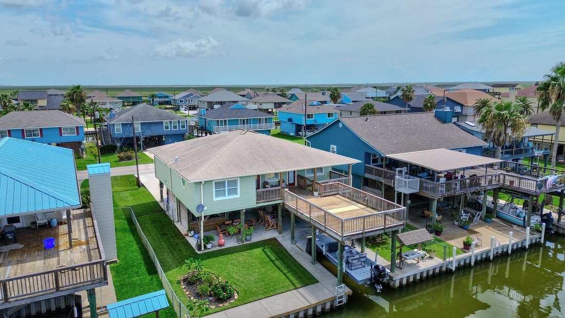 House in Freeport, Texas, United States 2 - 17210734