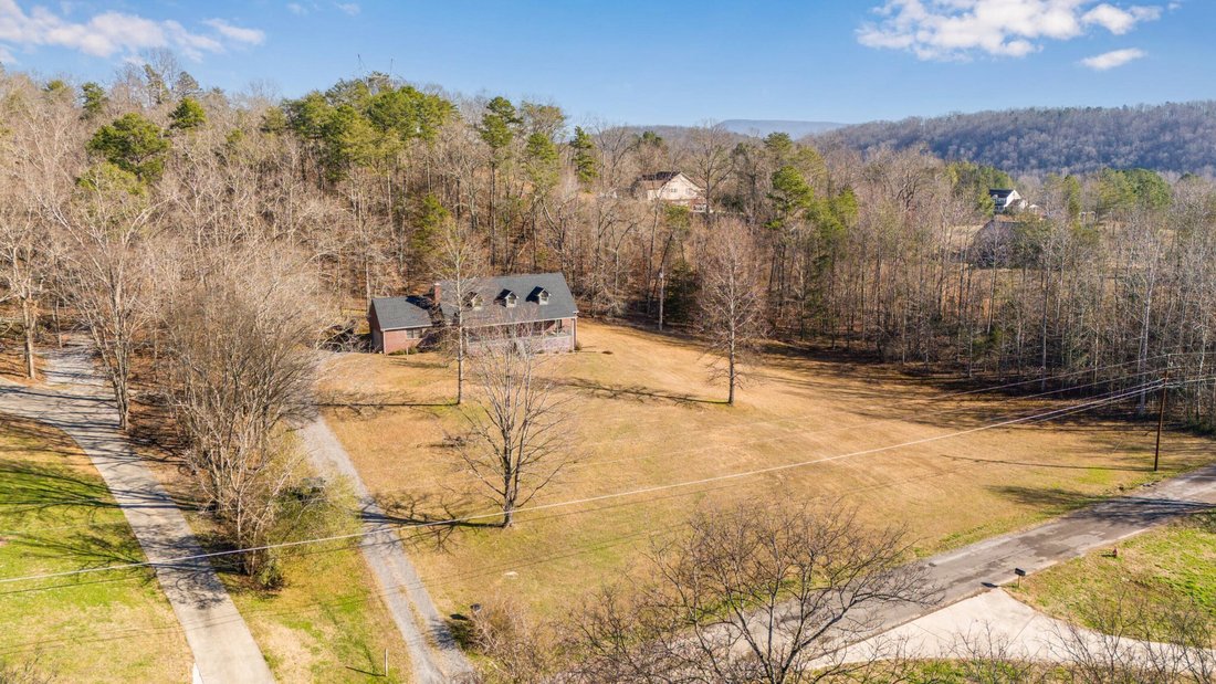 House in South Pittsburg, Tennessee, United States 3 - 17200735