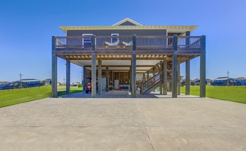 House in Bolivar Peninsula, Texas, United States 1