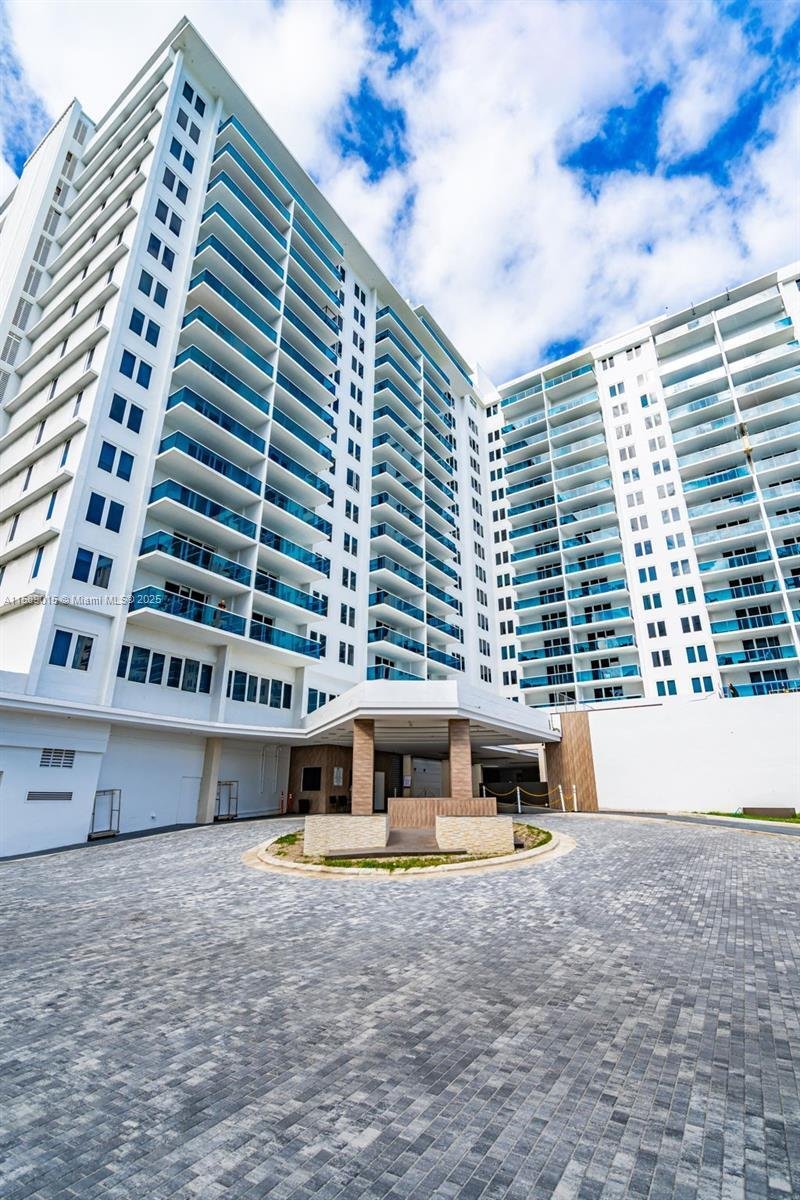 Condo in Miami Beach, Florida, United States 1 - 17202755