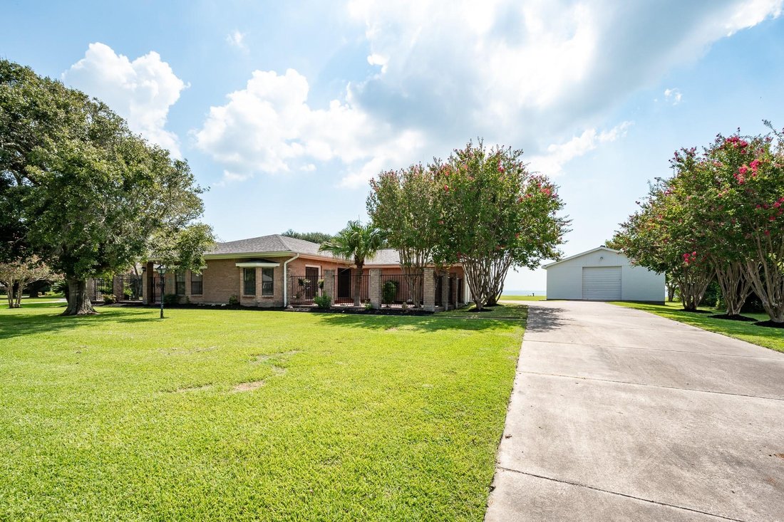 House in Baytown, Texas, United States 4 - 17208640