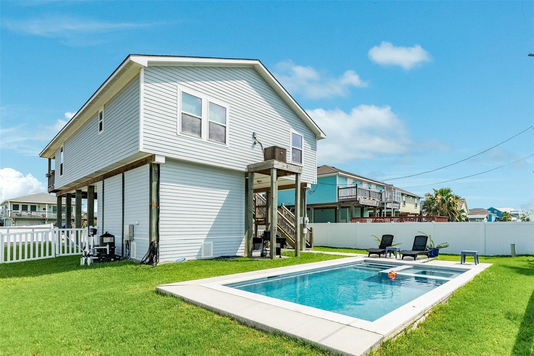 House in Galveston, Texas, United States 3 - 17210719