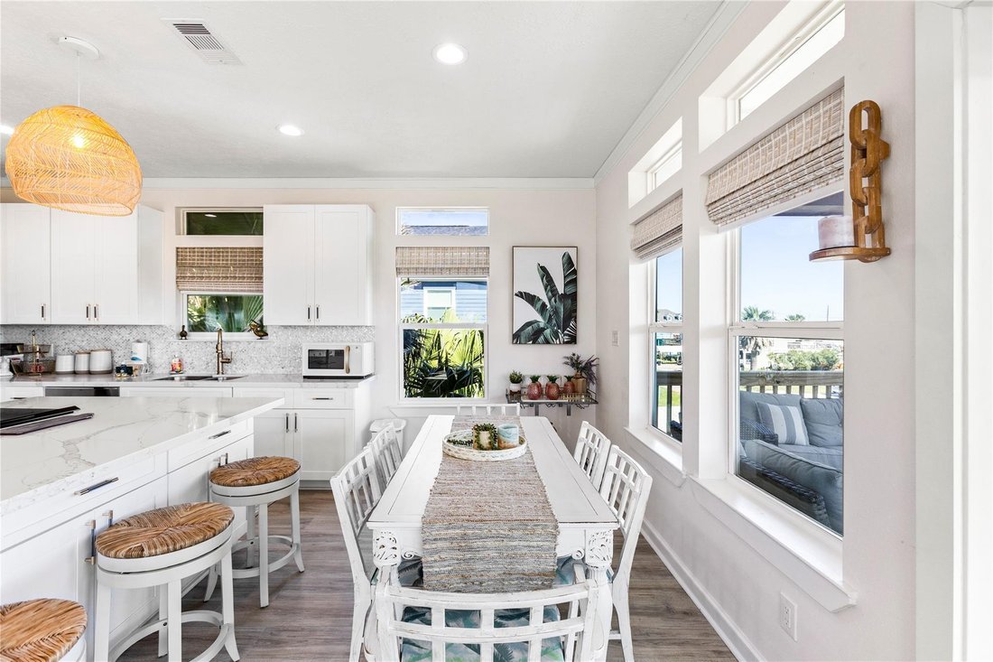 House in Galveston, Texas, United States 1 - 17211379