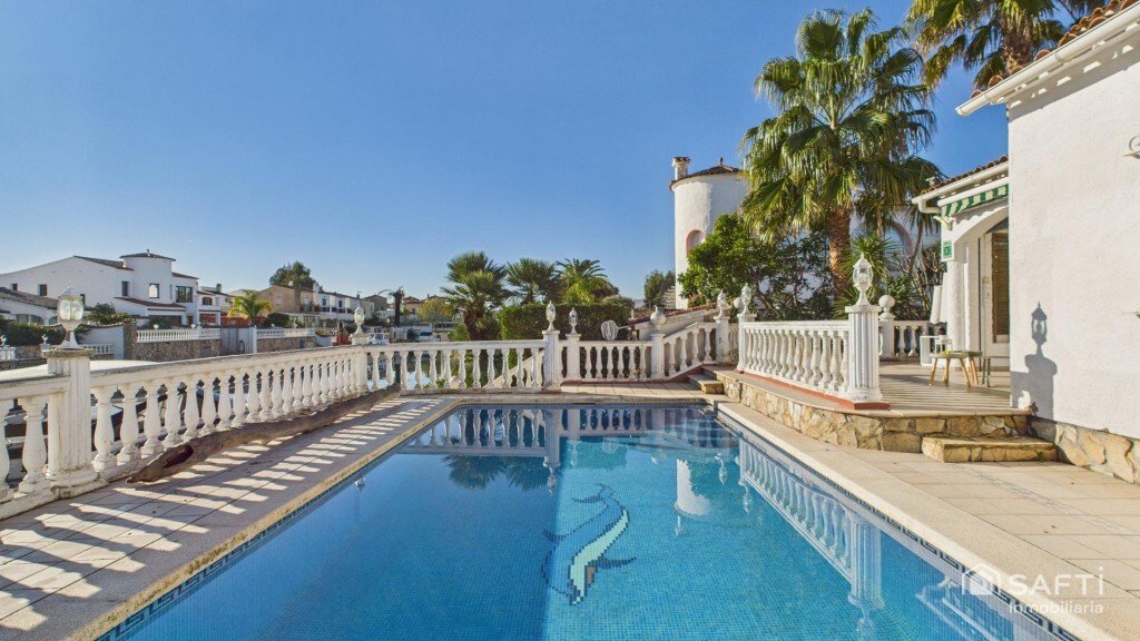House in Empuriabrava, Catalonia, Spain 2 - 17218935