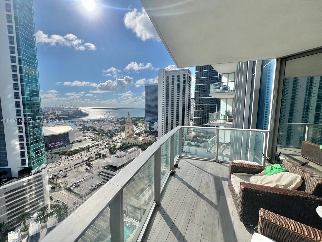 Condo in Miami, Florida, United States 1 - 17202004