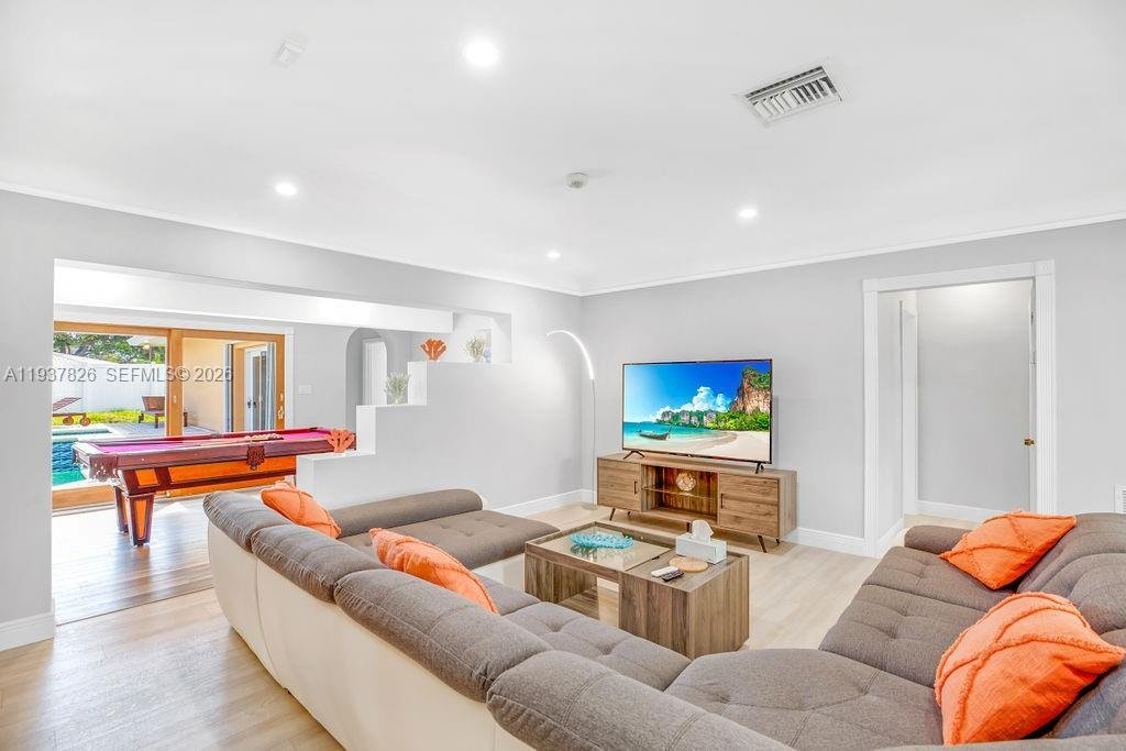 House in Oakland Park, Florida, United States 4 - 17205495