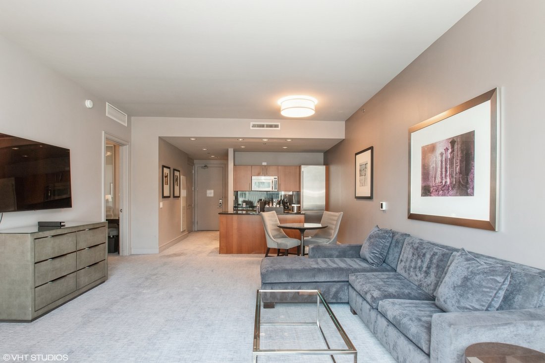 Condo in Chicago, Illinois, United States 4 - 17204608