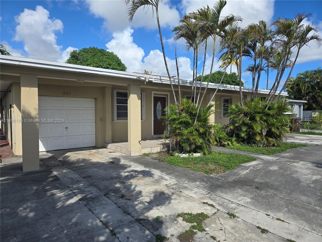 House in Hialeah, Florida, United States 4 - 17203971