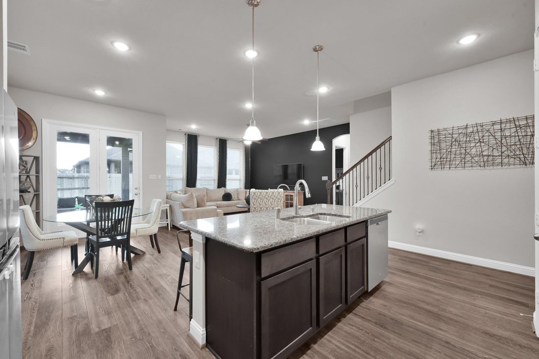 House in Conroe, Texas, United States 5 - 17209106