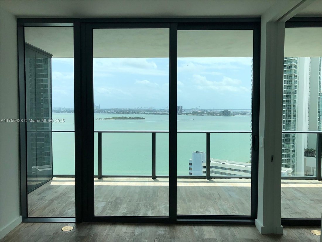 Condo in Miami, Florida, United States 1 - 17202838